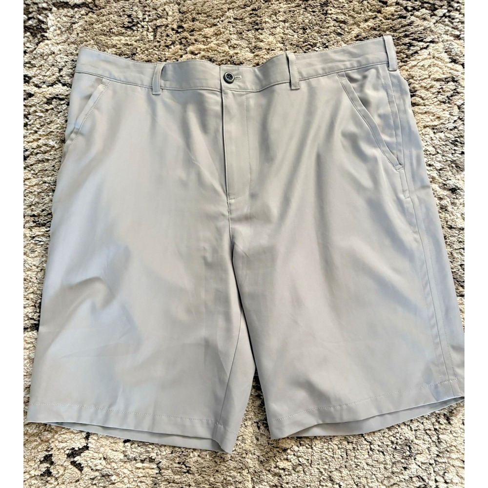 Izod shorts size 40 golf gray flat front